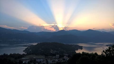 BATTLE OF BRITAIN HOTEL, 