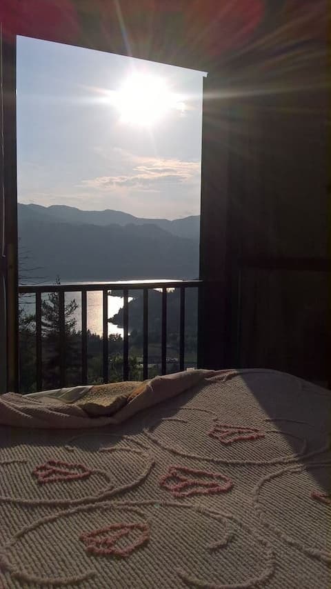 BATTLE OF BRITAIN HOTEL, 