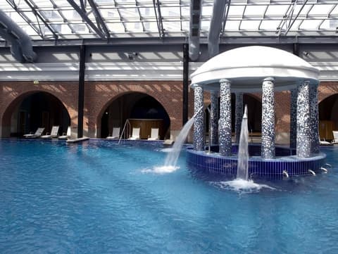 PALACE BRIDGE HOTEL, 