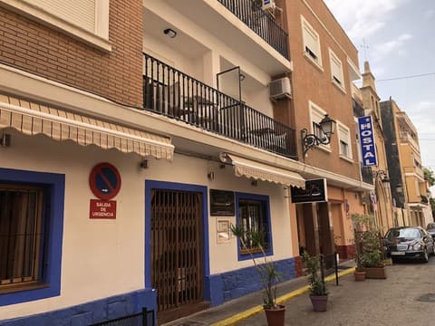 HOSTAL ANDRES, 