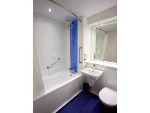TRAVELODGE HARROGATE WEST PARK, 
