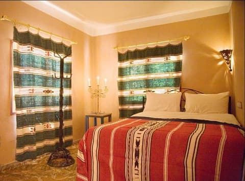 HOTEL LES ROCHES TODRA, 