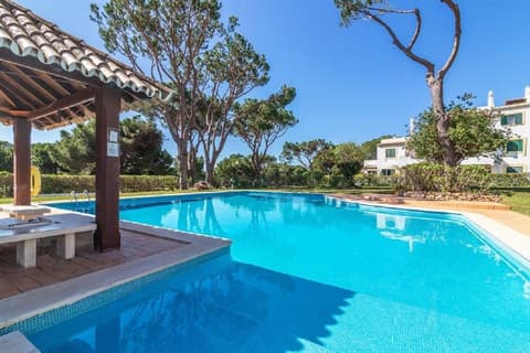 OLD VILLAGE APARTMENTS - OV INTERNATIONAL, 