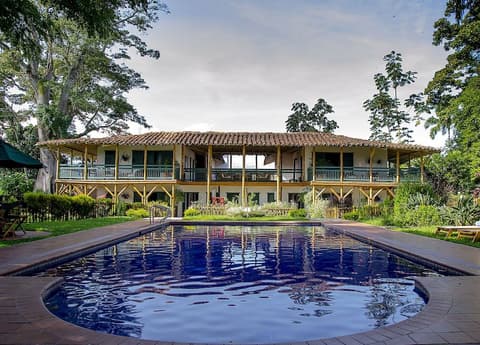 HOTEL HACIENDA BAMBUSA, 