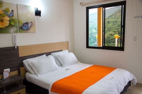 HOTEL CAMPESTRE LA MONTAñA, 