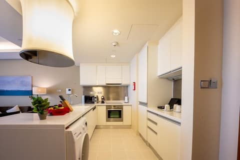 THE ADDRESS DUBAI MALL BY THE S HOLIDAY HOMES, 