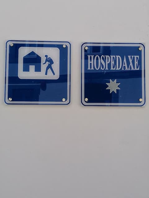 HOSPEDAXE CASA AVELINA, 