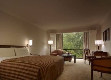 GOLDEN FLOWER HOTEL XI'AN, 