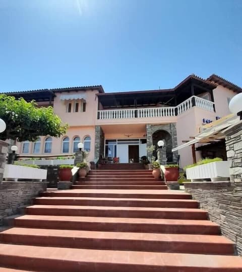 POLYCHRONO BEACH HOTEL, 