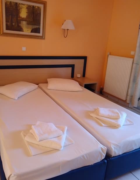 POLYCHRONO BEACH HOTEL, 