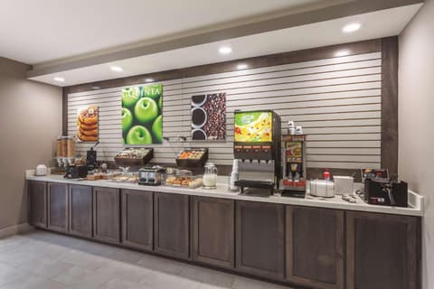 La Quinta Inn & Suites by Wyndham Hopkinsville, 