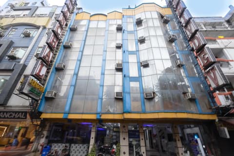 Hotel Shiv Dev International, 