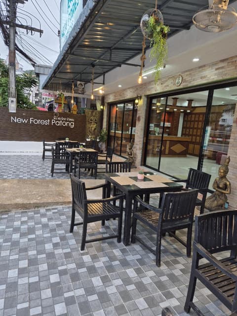 Forest Patong Hotel, 