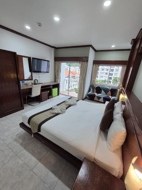 Forest Patong Hotel, 