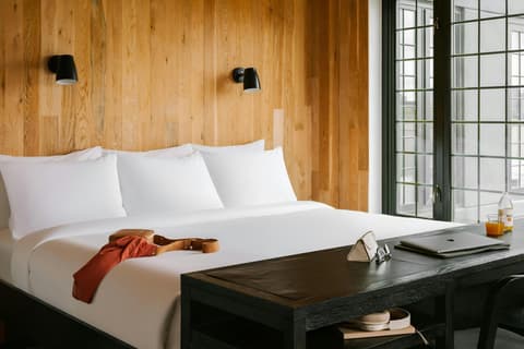 The Industrialist Hotel Gowanus Brooklyn, Sonder, 