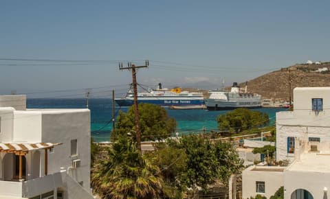 Alexandra Suites & Rooms - MYKONOS PORT, 