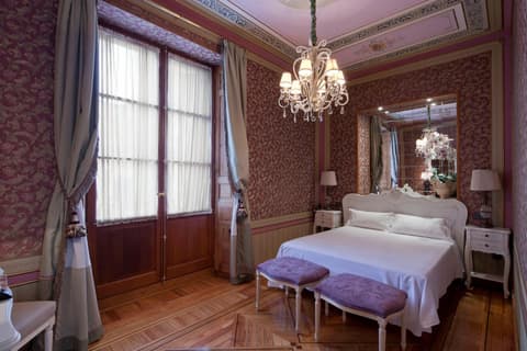 Posada Real Los Cinco Linajes, 