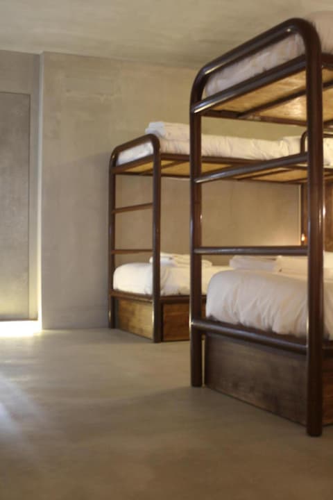 N1 Hostel Apartments and Suites, 