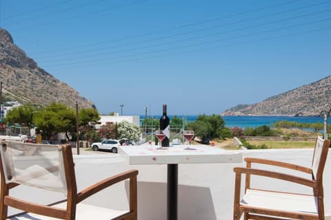 Aeolos Hotel, 