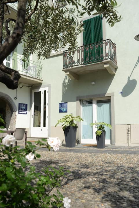 Iseo Lake - Rooms & Apartments, 
