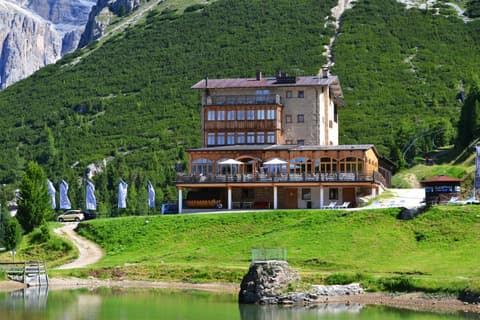 Hotel Pordoi Passo Pordoi Vegetarian Hotel, 