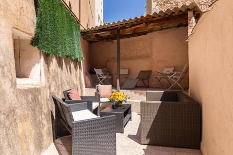 Florella Clemenceau Apartment, 