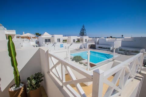 Flower beach suites 17, 