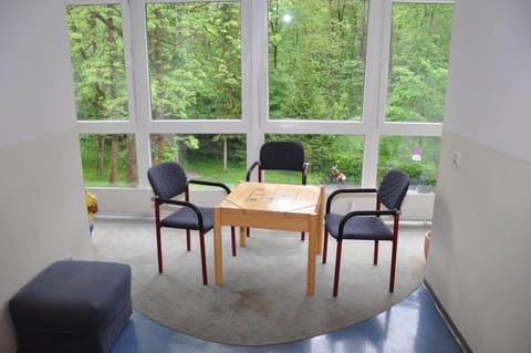 Eduard-Heinrich-Haus, Hostel, 