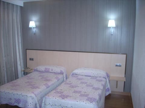Hotel Corona de Castilla, 