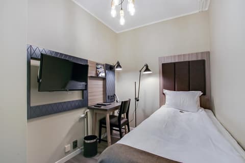 First Hotel Brommaplan, 