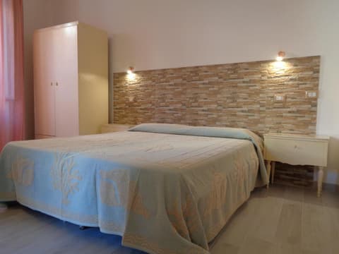 Sardinia-holiday Spargi Suite & Rooms, 