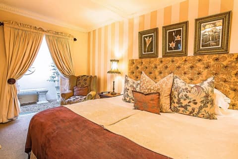 Goble Palms Guest Lodge & Urban Retreat, 