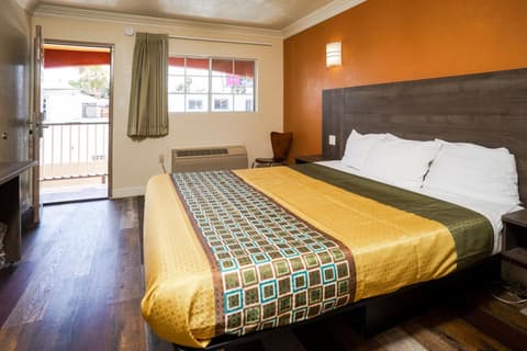 Economy Inn Hollywood, 