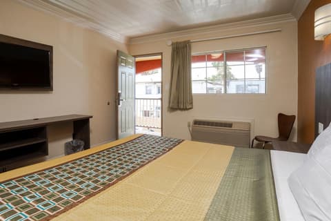 Economy Inn Hollywood, 