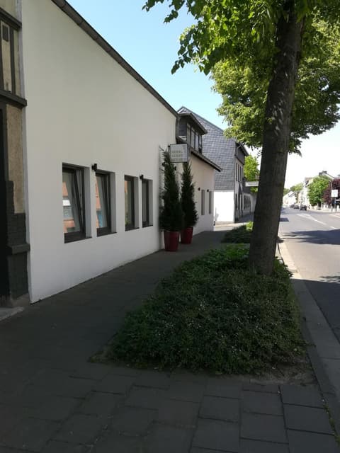 Royal Guest House II, 