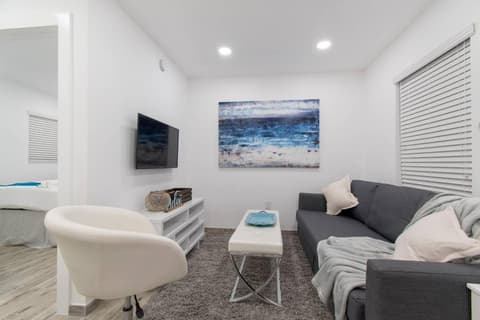 Renovated studio wocean view boardwalk steps, 