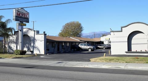 Palm Inn Motel - Montclair, 