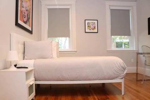 A Stylish Stay w/ a Queen Bed, Heated Floors.. #15, 