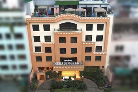 Hotel Meraden Grand, 