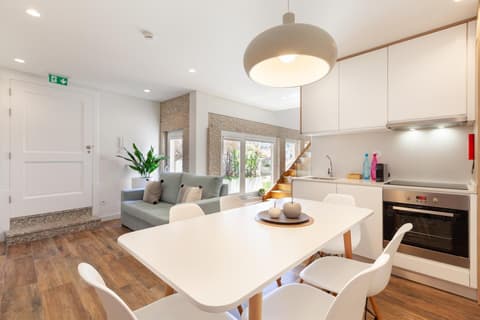 Polery Apartments Center, 