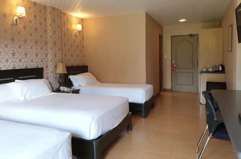 Hanan Hotel Tagaytay - Formerly Tagaytay Wingate Manor, 