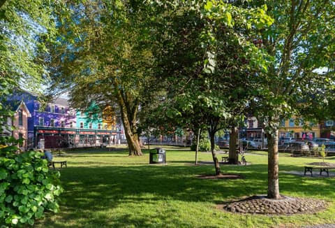 Bridge Street Townhouse, 