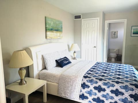 Pasadena suite with private entrance, 