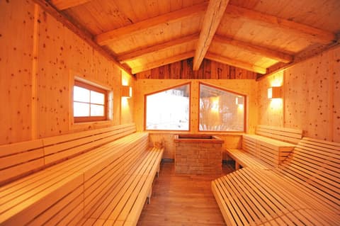 Ski in Ski out Hotel Unterellmau, 