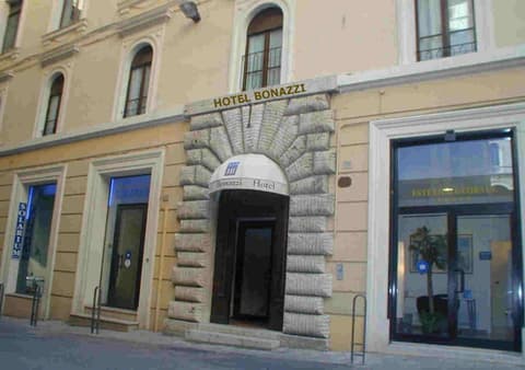 Hotel Bonazzi, 