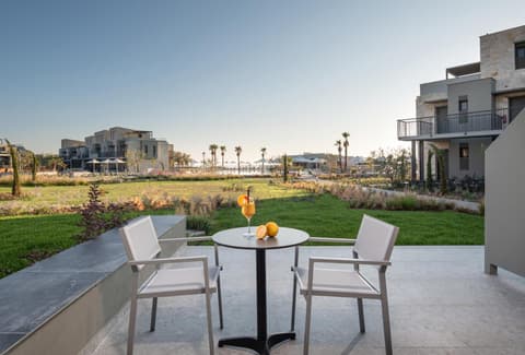 Portes Lithos Luxury Resort, 