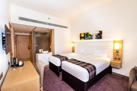Premier Inn Dubai Dragon Mart, 