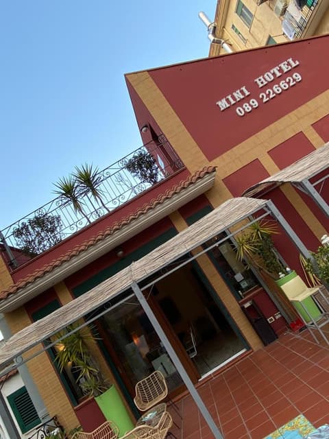 B&B Mini Hotel Incity-close train station and port-, 