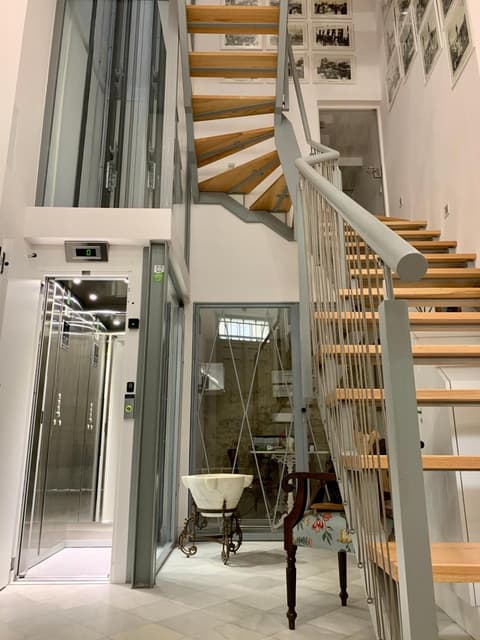 Sevilla Home Center Suites, 