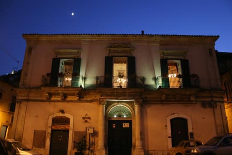 Palazzo Il Cavaliere B&B De Charme, 